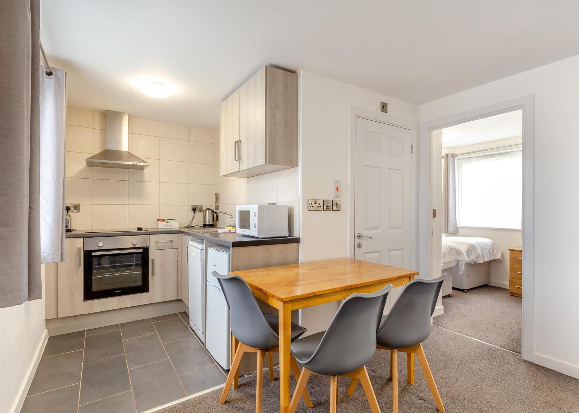 Beautiful 2-Bed Apartment In Ilfracombe Exteriör bild
