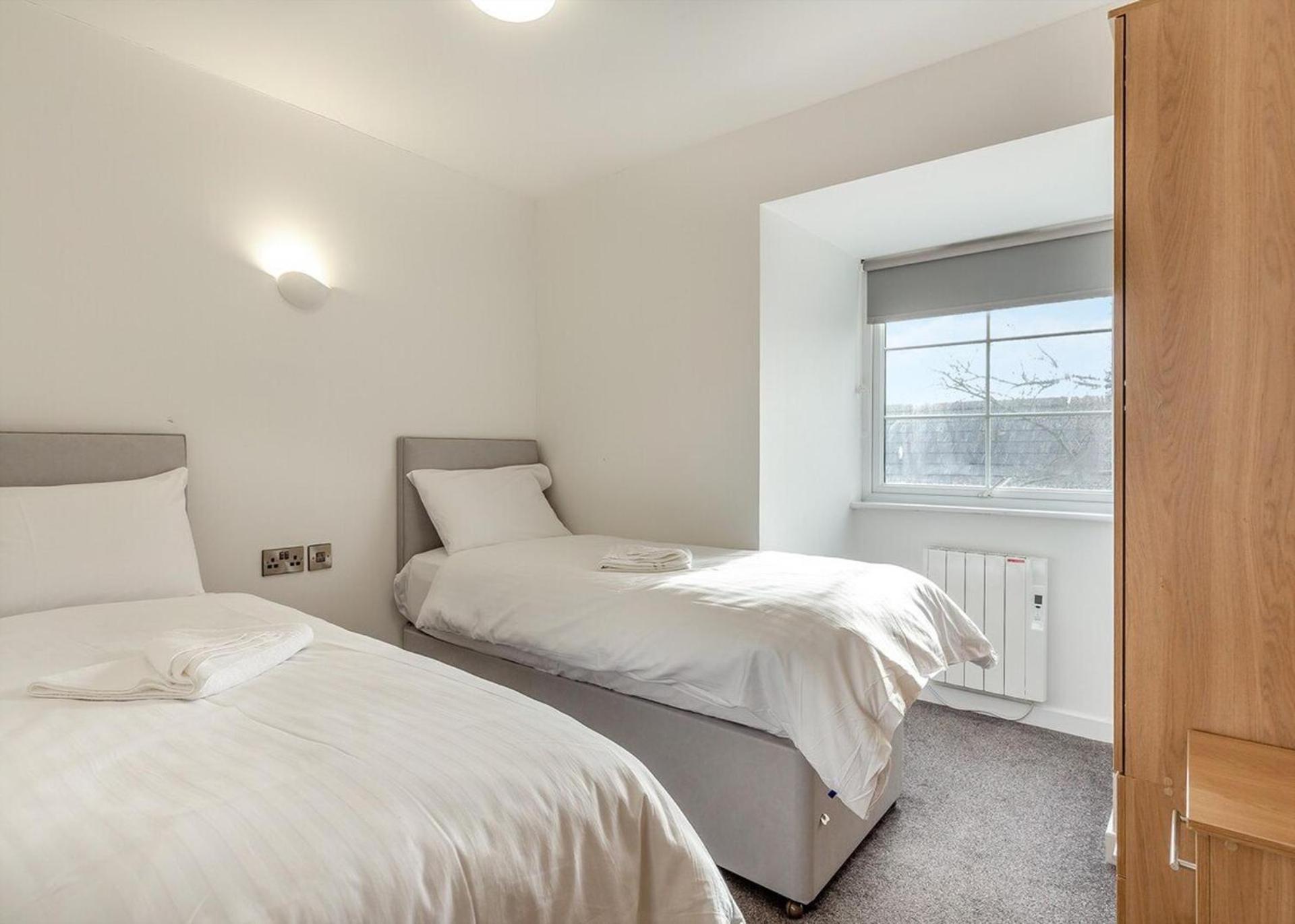 Beautiful 2-Bed Apartment In Ilfracombe Exteriör bild